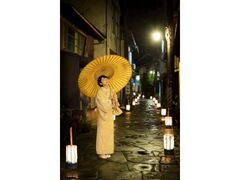 青石畳通りライトアップの写真1