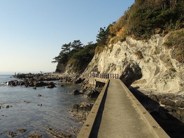 気持ちの良い遊歩道が続く_荒崎公園
