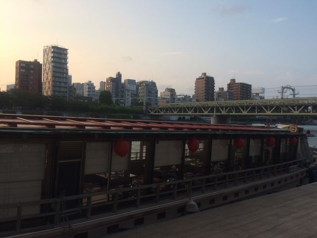 乗船前に外観を撮影_屋形船山田屋