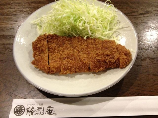 ロースかつ定食_勝烈庵馬車道総本店
