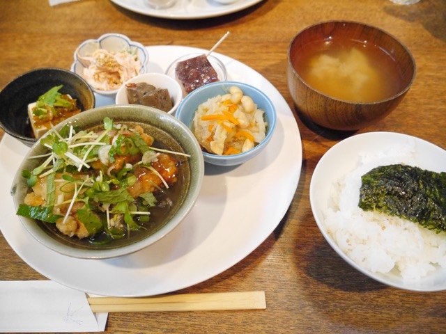 ランチ_カナカナ