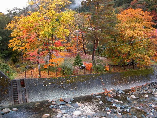2003.10.14 8:00AM
桧枝岐村_檜枝岐温泉