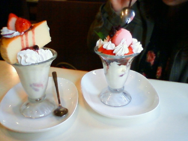 パフェです_喫茶ひきヤマ