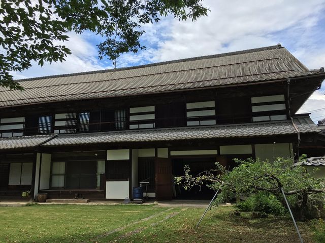 長大な建物_甲斐ワイナリー