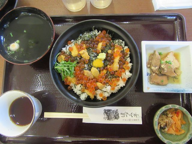 ウニいくら丼_うわじま きさいや広場