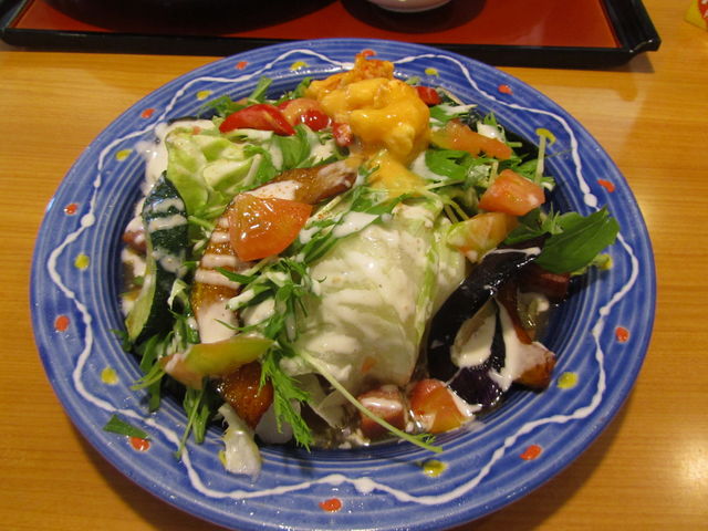 夏野菜のグリルと水菜のサラダ冷麺・スパムソティー添え_すけろく上福岡店