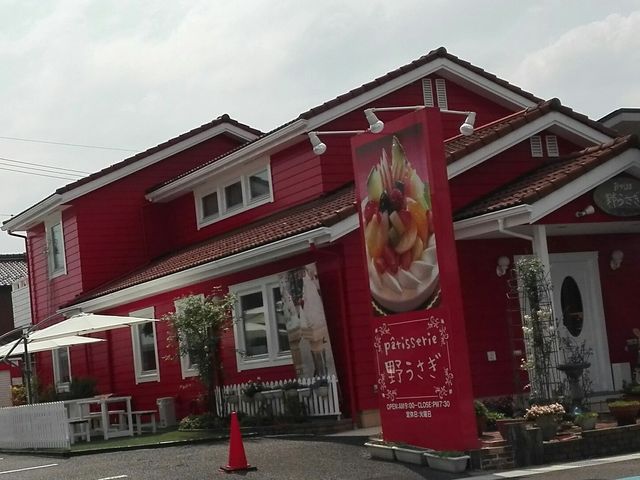 可愛い外観。_パティスリー野うさぎ
