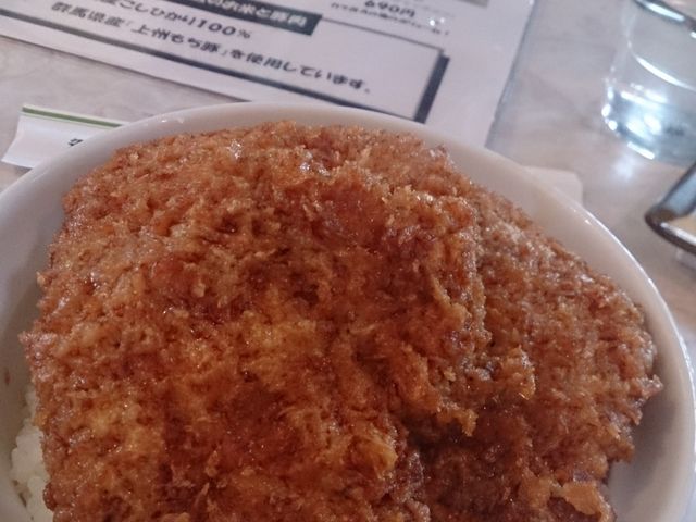 ジャンボのC丼_栄寿亭