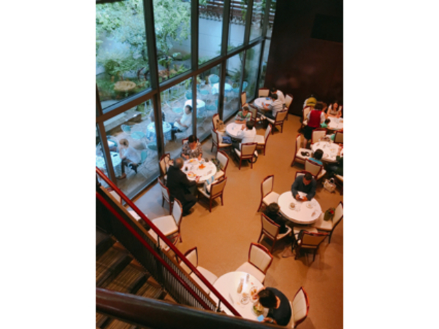 お席が二階でした_イノダコーヒ 本店