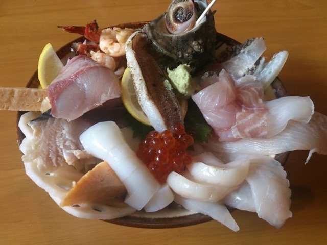 海鮮丼_うみ(海幸)オーシャンフィッシュ