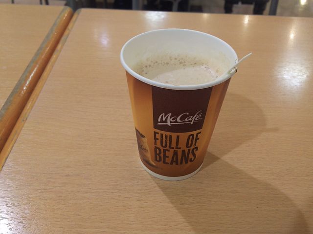 お砂糖は忘れずに_マクドナルド高砂アスパ店