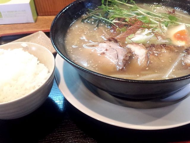 和風しょうゆラーメン760円、小ライス120円_ラーメン厨房誠や