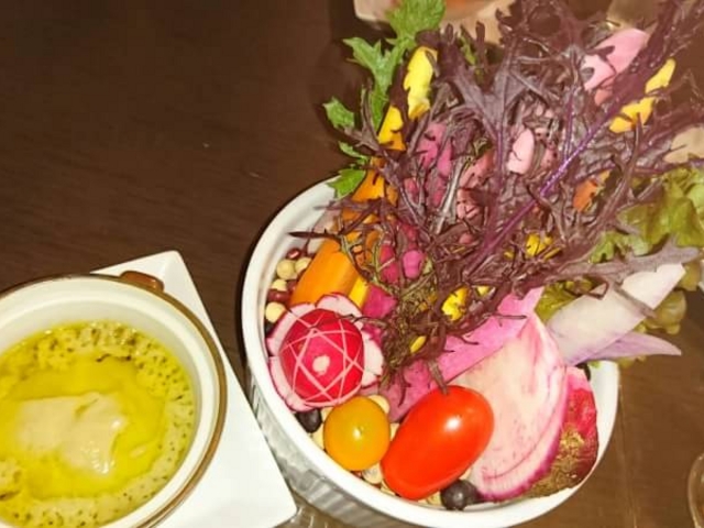 鎌倉野菜のバーニャカウダー_Brasserie 雪乃下