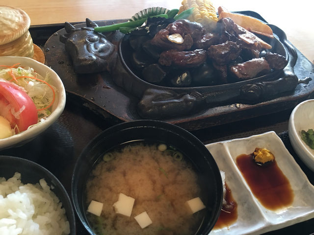 とんかつ 暁亭