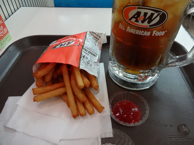 スーパーフライ_A&W 石垣店