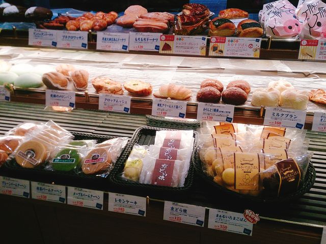 どれにしようかな_志津屋 フランセーズ店