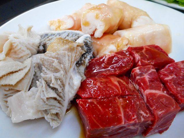 ホルモンも_喜らくホルモン店