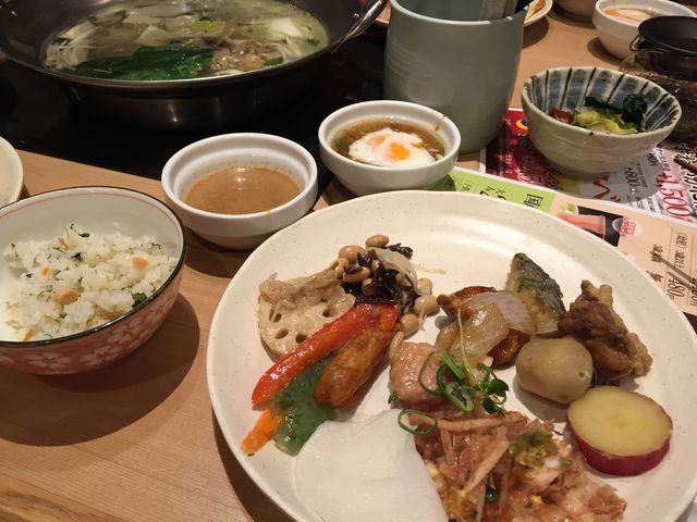 しゃぶしゃぶ食べ放題付きバイキング_露菴東香里店