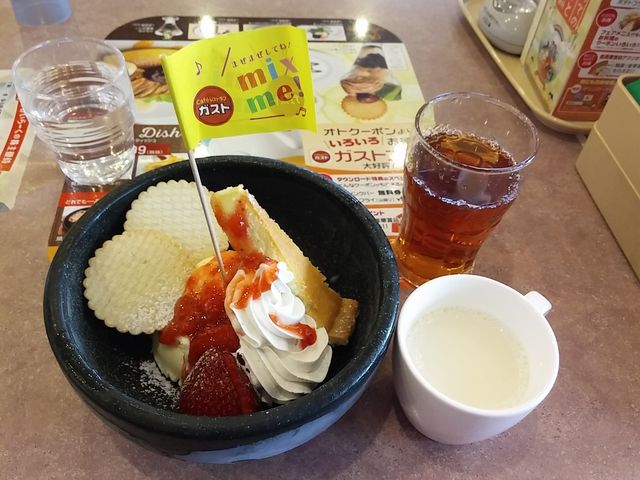ストーンアイスパフェ_ガスト 男鹿店