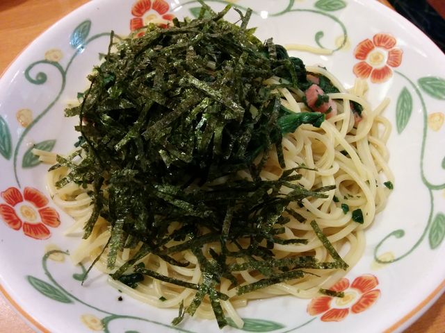 ランチメニューのパスタ。他にサラダ・スープが付きます。_サイゼリヤビビオ赤羽店
