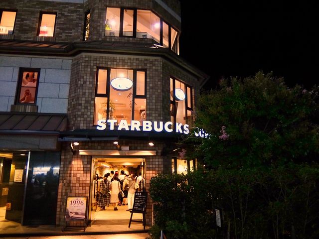 夜のカフェ_スターバックス・コーヒー 京都三条大橋店