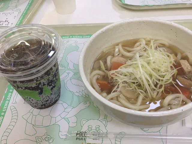 うどんとコーラ♪_上野動物園食堂