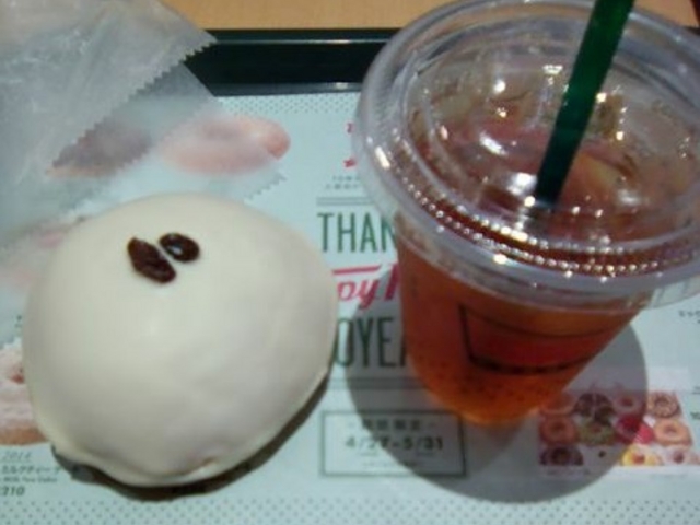 ドーナツ&紅茶_クリスピー クリーム ドーナツ アトレ川崎店