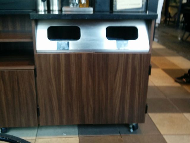 バーカウンター_スターバックス・コーヒー KDDI大手町ビル店
