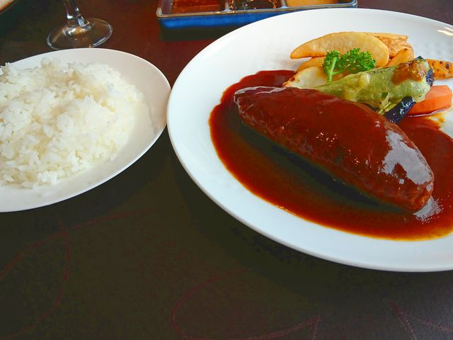 ハンバーグセット_レストランピーター