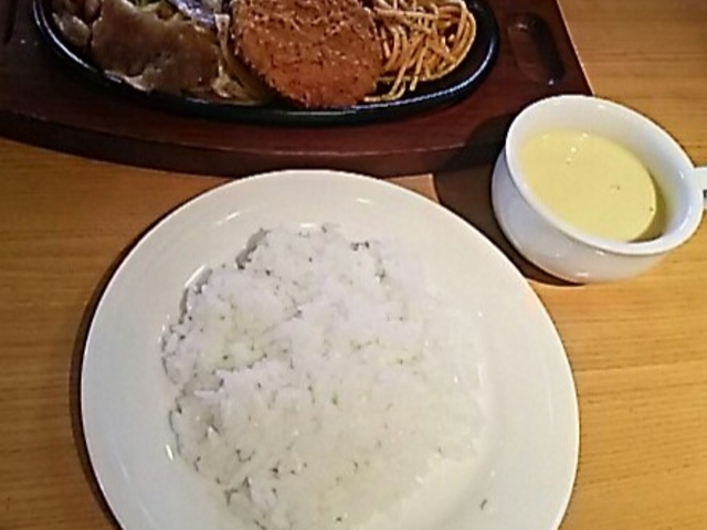 お昼のランチ_ステーキ宮 水戸店
