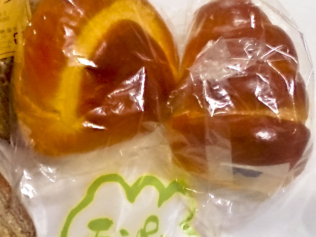 クリームパンとチョココロネ_モンパン