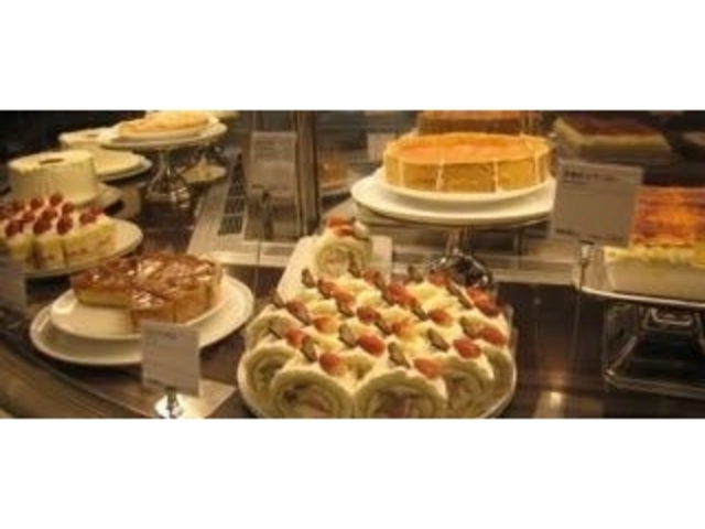 ケーキの種類も豊富です!_スターバックスコーヒー 玉川高島屋S.C店