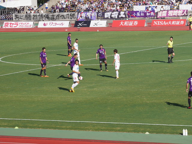 試合_たけびしスタジアム京都(陸上競技場兼球技場)