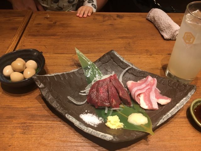馬刺し_ダンダダン酒場 下北沢店
