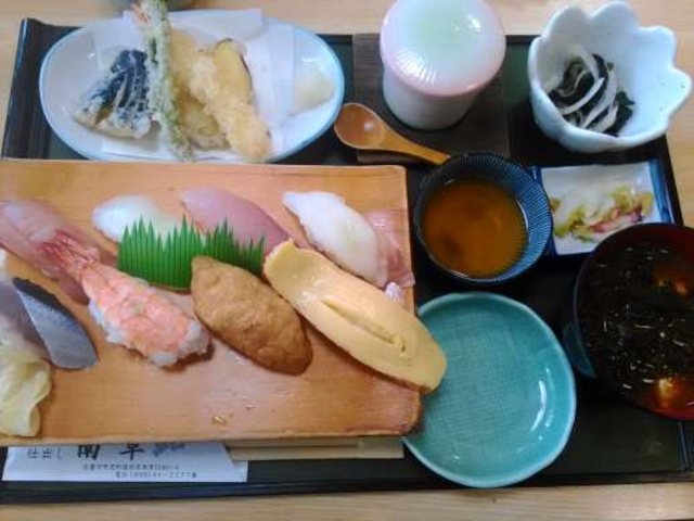 天ぷら&茶碗蒸し&お寿司で1080円!_南草