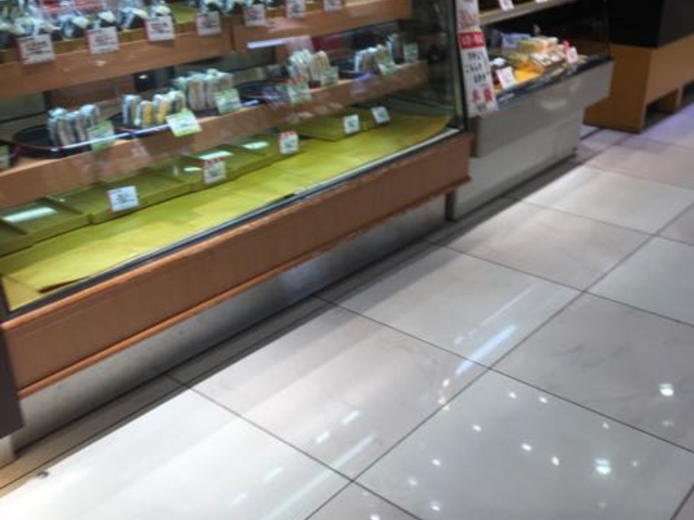 夕方には種類が少なくなりますよ!_おむすび専科 テラスモール湘南店