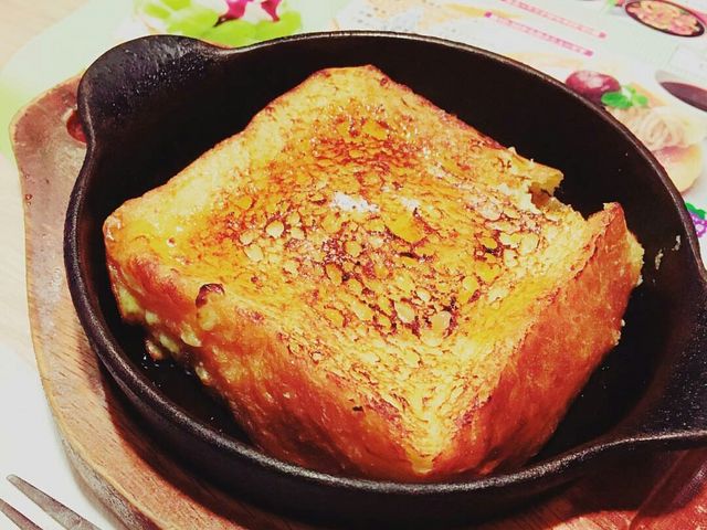 モーニングにフレンチトースト_ガスト 西宮北口店