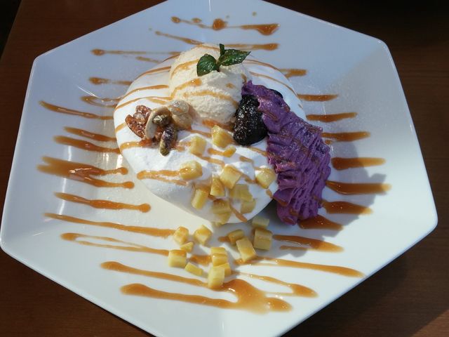 紫芋のパンケーキ_Honey B