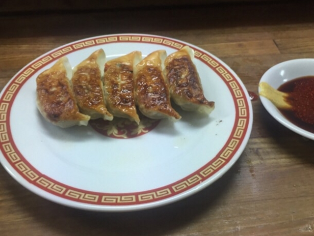 やや小振りな餃子です。_亀戸ぎょうざ・錦糸町店