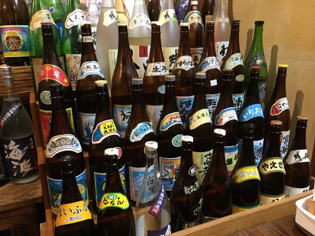 泡盛がずらり_ビヤガーデン国境