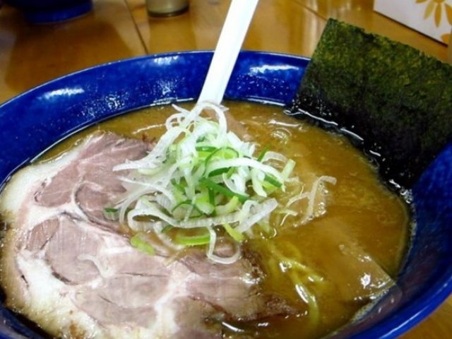 醤油ラーメン_らーめん本丸