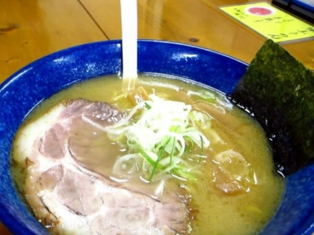 塩ラーメン_らーめん本丸