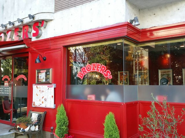 ブラザーズ外観_ブラザーズ BROZERS' 人形町店