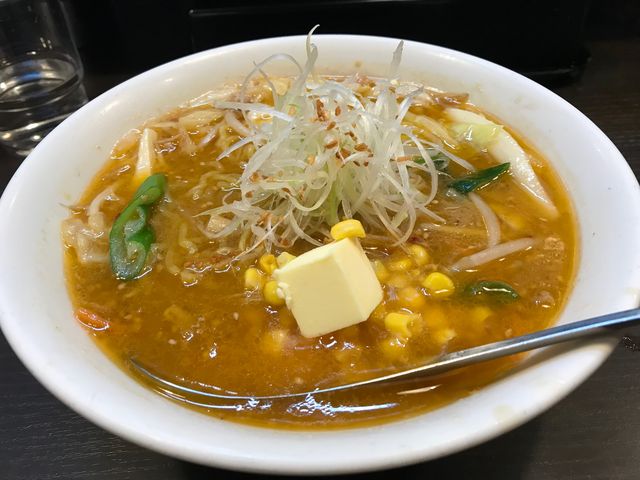 バターコーンを注文しましたが、お店の見本写真と異なり物足りないビジュアルでした。_けやき 本店