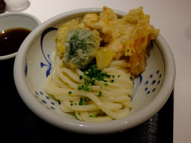 かしわ天うどん_本場手打讃岐うどん 谷や
