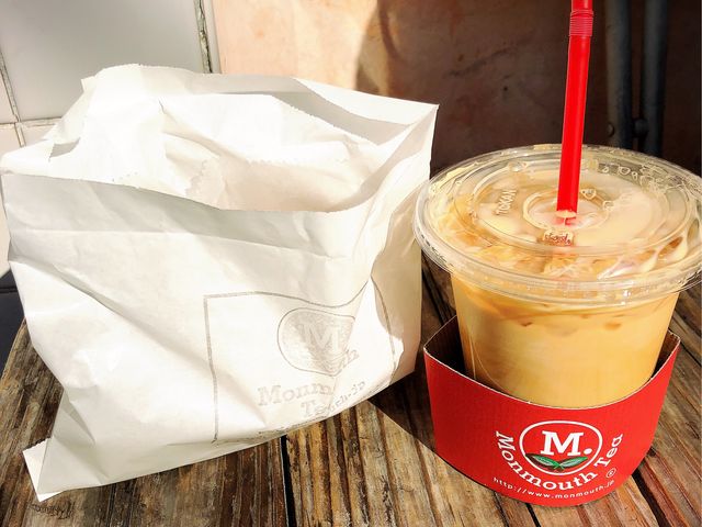 チーズマフィンとミルクティー_モンマスティー・千駄ヶ谷店