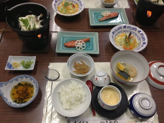 朝食です。_とみや旅館