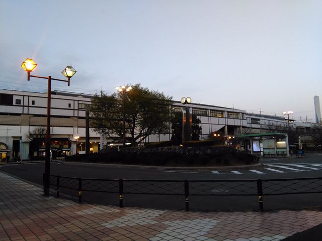駅の南側全景_新木場駅