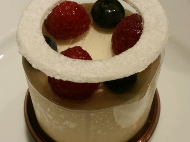 サンドイッチだけではなくケーキもありました。_3206