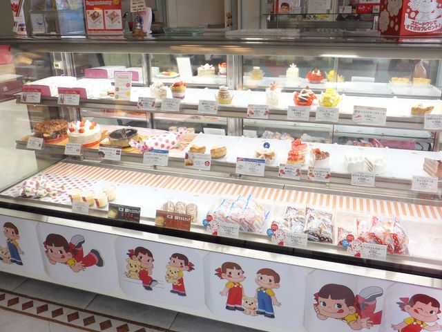 店舗の様子_不二家 桔梗が丘店(FUJIYA)